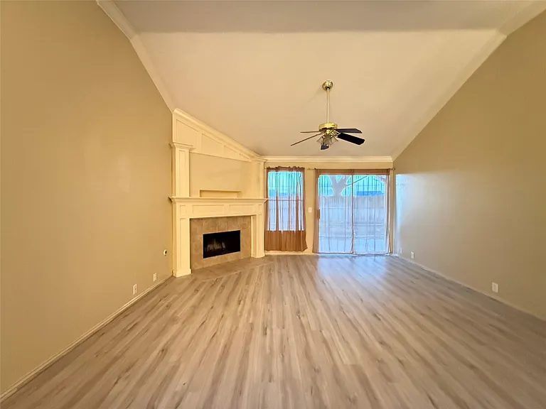 19134 Broadwind Ln — Photo 6