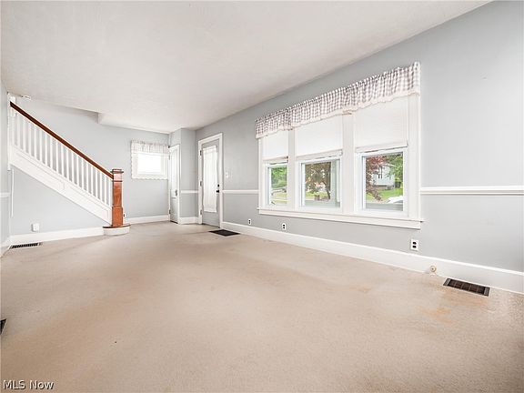 3rd image of 1537 Stanton Ave