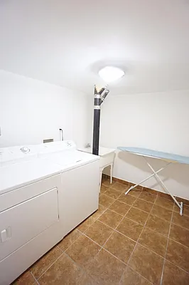 Rented by Keller Williams NYC | media 32