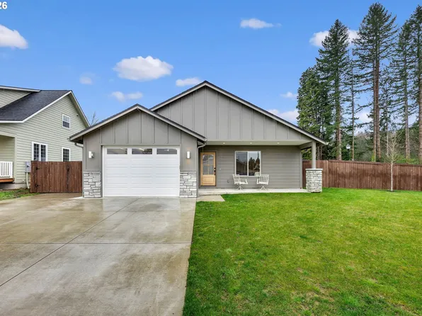 211 W Oak St, Yacolt, WA 98675