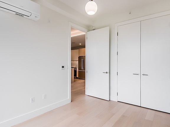 4th image of 218 Front St #440
