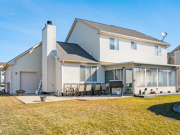 4th image of 22534 Eddy Dr