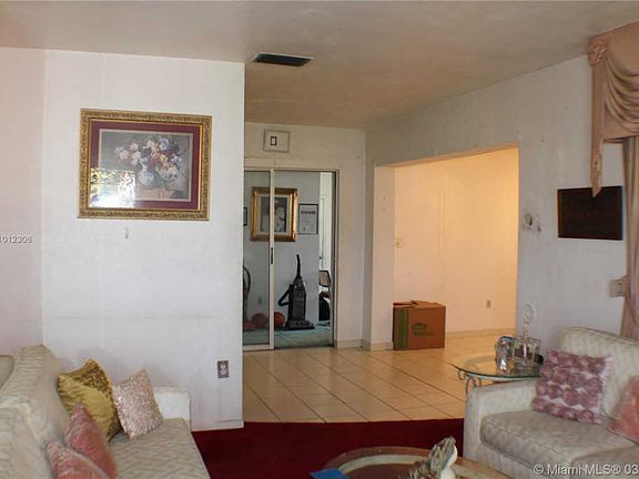 2nd image of 1840 NW 167th St