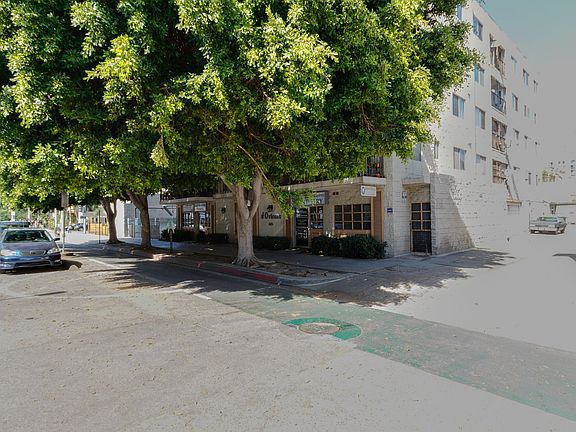 3rd image of 615 East Broadway