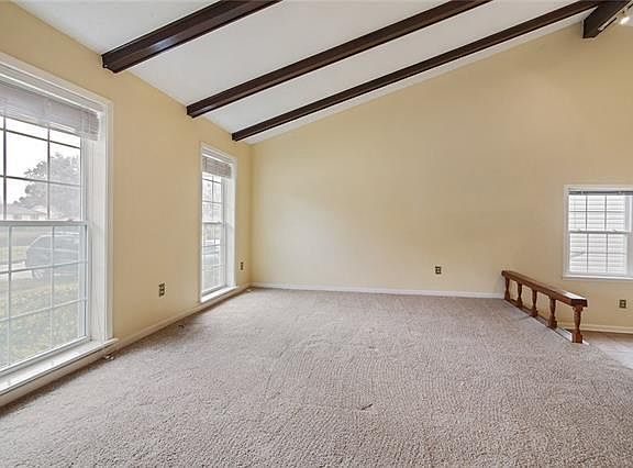 4th image of 822 Sheree Lyn Ct