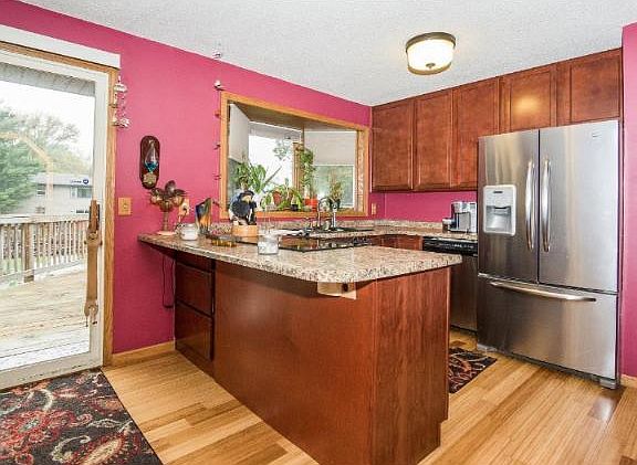 2nd image of 7340 Illies Ave S