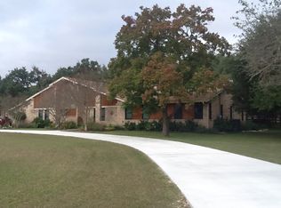 7975 Turf Paradise Ln, Boerne, TX 78015