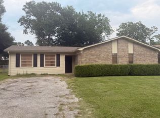 4002 Driftwood Ln, Tyler, TX 75701