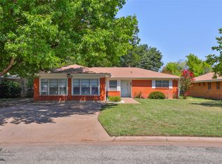 910 E North 12th St, Abilene, TX 79601