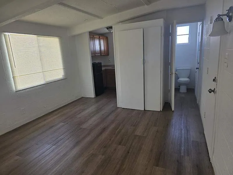 1 bed, 1.0 bath, 520 sqft, $890 — Photo 3