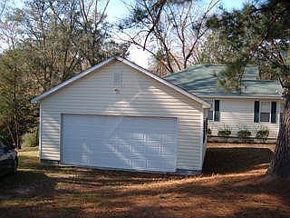 2nd image of 2907 Great Oaks Dr