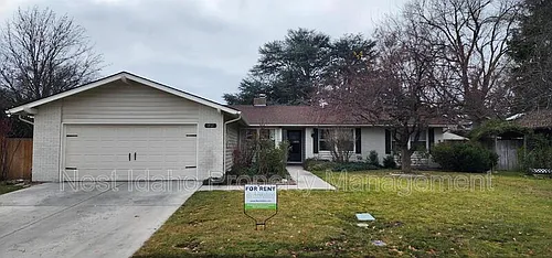 10127 W Springdale Ct Photo 1