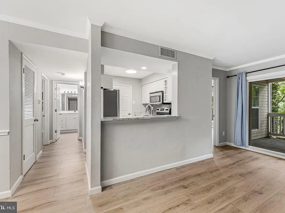 1501 Lincoln Way #101