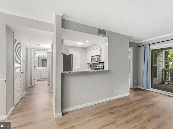 1501 Lincoln Way APT 101, Mc Lean, VA 22102