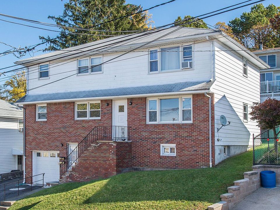 2nd image of 35 Rockland Ave
