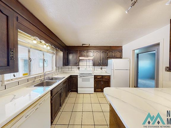 5th image of 406 Zecca Dr