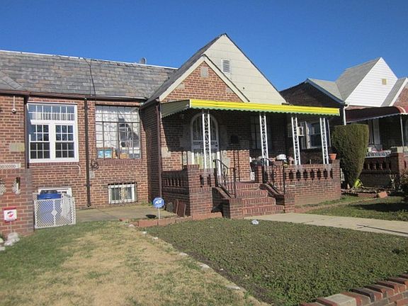 3rd image of 183-17 Dunlop Ave