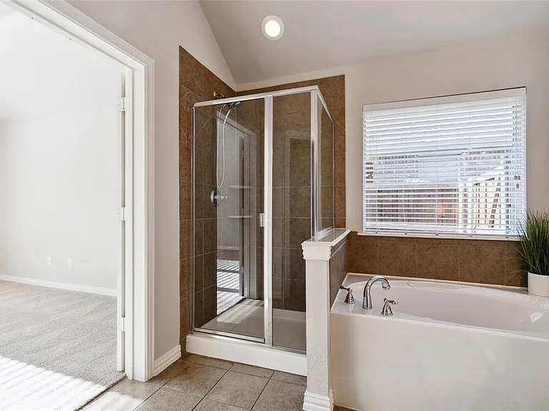 8648 Marion Dr — Photo 9