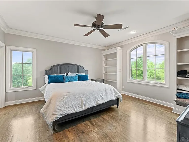 9020 Whisperinghill Dr — Photo 14