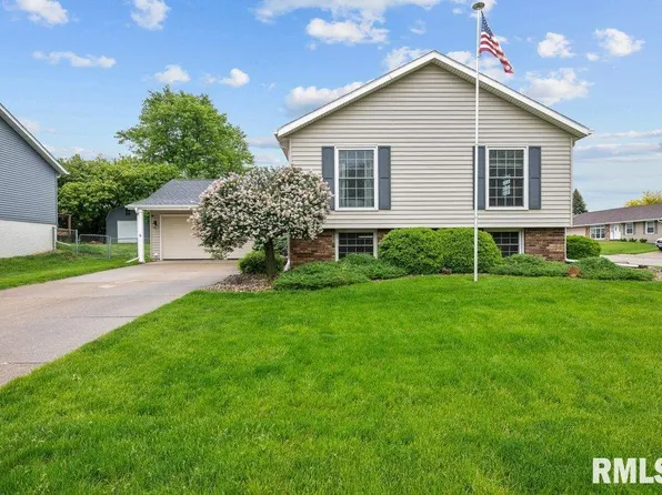 5803 Lillie Ave, Davenport, IA 52806