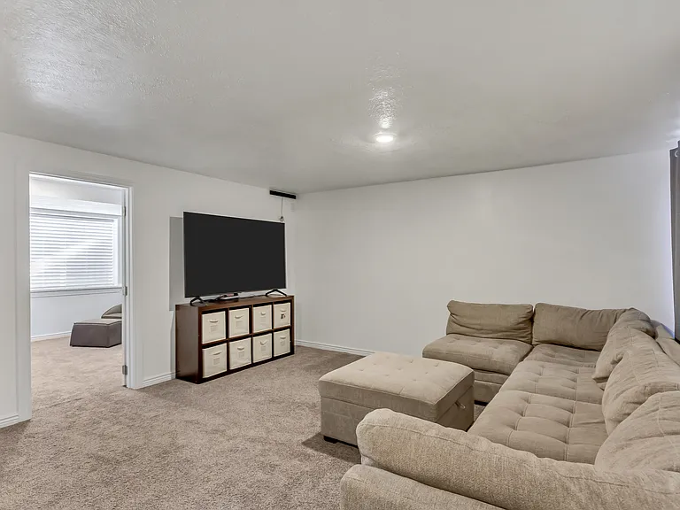 5943 Genoa Ln — Photo 27