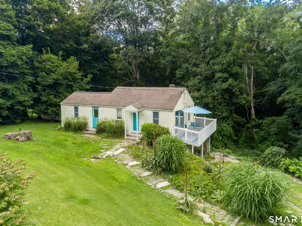 70 Browns Lane, Old Lyme, CT 06371