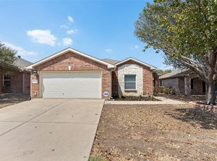 10048 Cougar Trl, Fort Worth, TX 76108