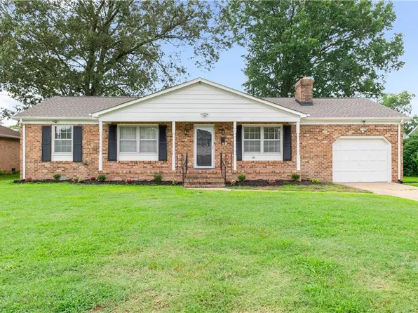 19 Bosch Ln, Newport News, VA 23606