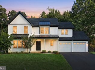 2541 Edgewood Ln, York, PA 17403