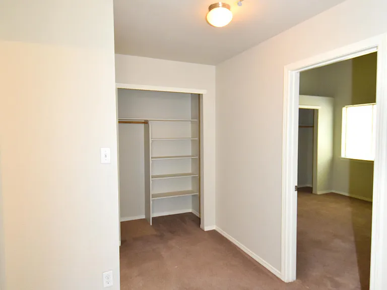 2508 Sparrow Point St — Photo 17