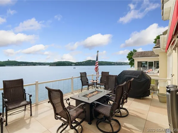 146 Bello Point Dr, Sunrise Beach, MO 65079