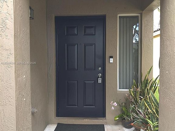 5th image of 4315 Greenbriar Ln