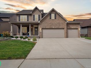 17416 Spartan Dr, Romulus, MI