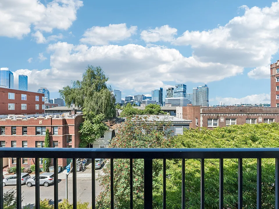 1620 Belmont Ave #423