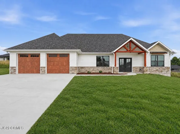 5720 Summerbrook Ct, Jefferson City, MO 65109