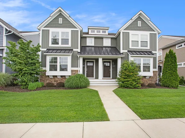 4686 Macatawa Legends Blvd #10, Holland, MI 49424