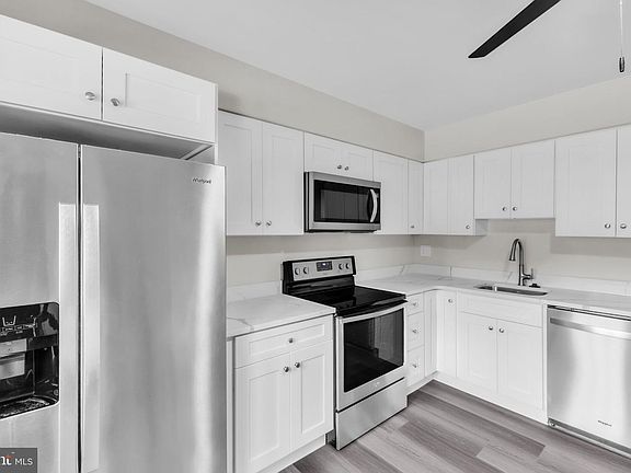 4th image of 2629 Ebony Rd