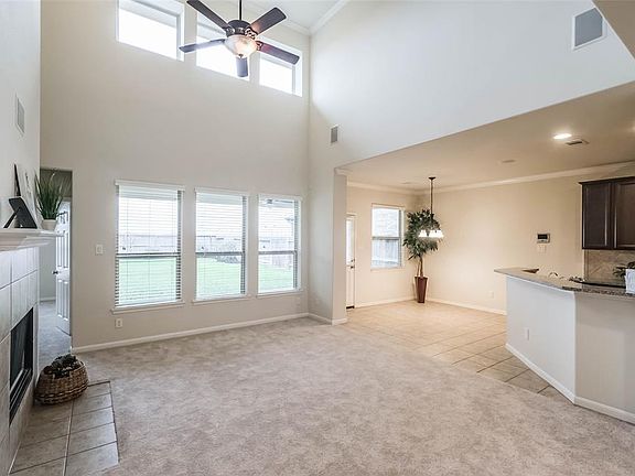 4th image of 27510 Gracefield Ln