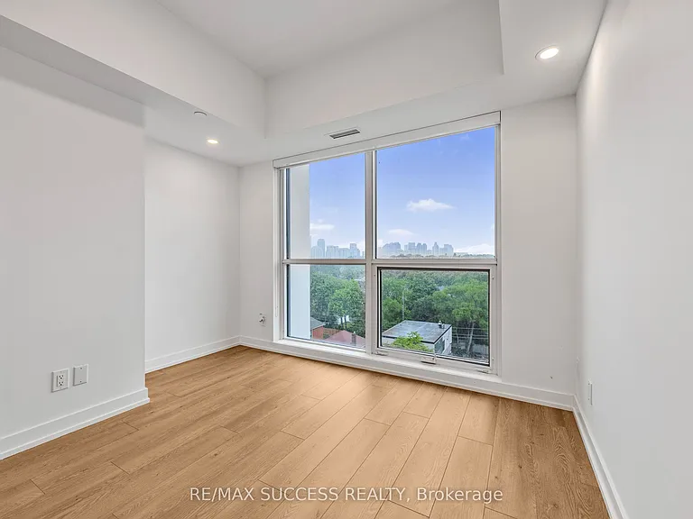 181 Sheppard Ave E #718 — Photo 17