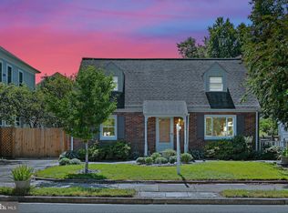 6404 27th St N, Arlington, VA 22207