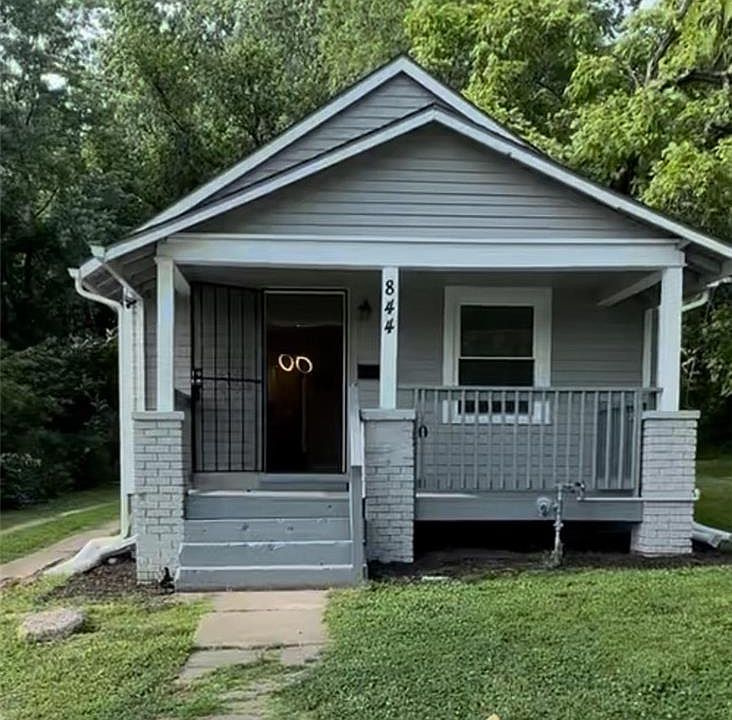 1st image of 844 Troup Ave