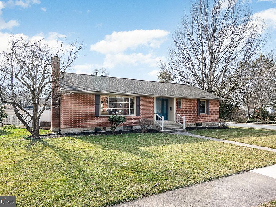 700 S Mount Joy St, Elizabethtown, PA 17022 Zillow