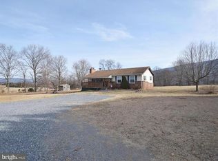 202 Morningside Dr, Rileyville, VA 22650