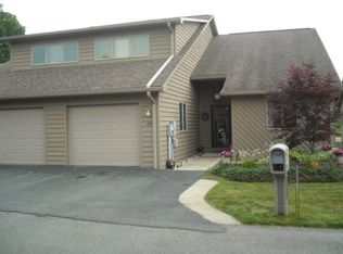 106 Pine Park Pl, Beckley, WV 25801