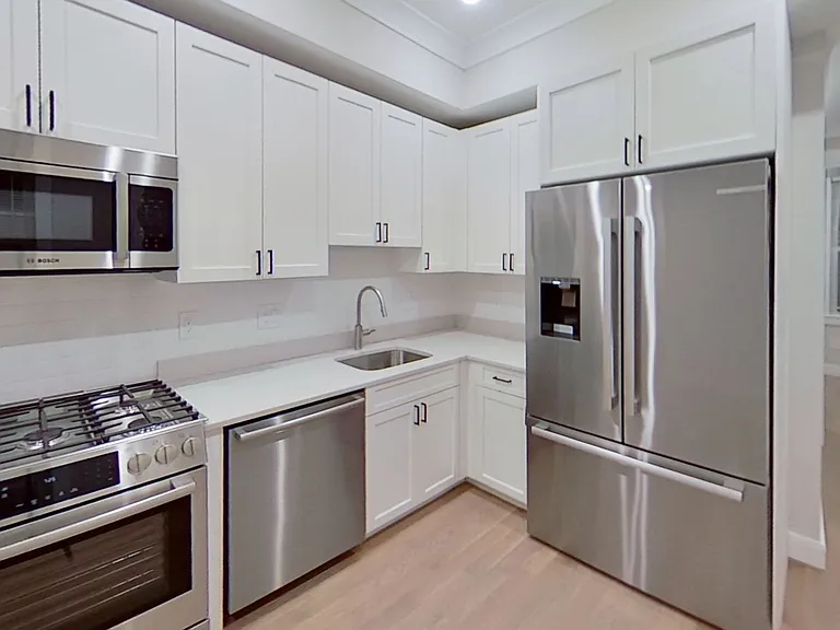 47 Englewood Ave #4 — Photo 2
