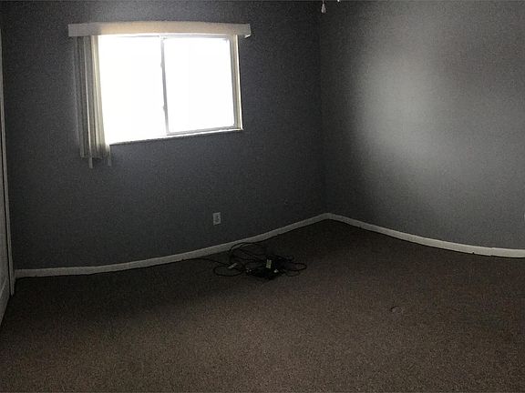 3rd image of 515-541 E Saint Clair St #533