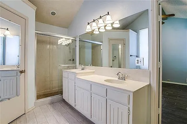 1207 Mistywood Ln — Photo 13