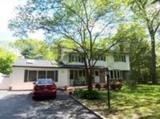 84 New Mill Rd, Smithtown, NY 11787