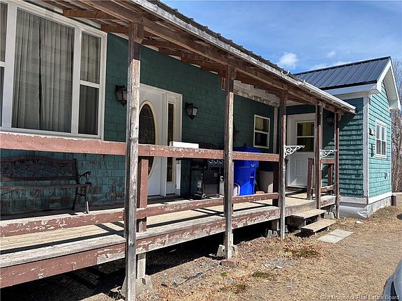 2nd image of 1073 Mascarene Rd