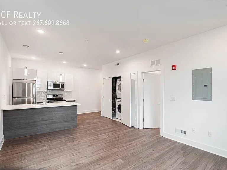 2623 Christian St #304 — Photo 13